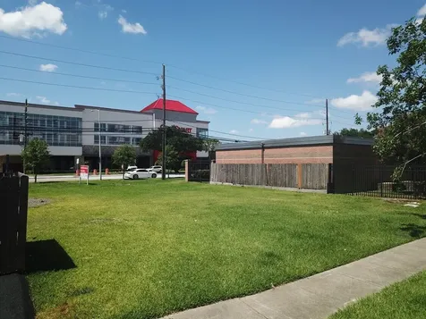 5309 Mcculloch Circle Houston TX 77056