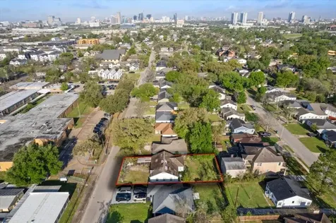 3535 Tampa Street Houston TX 77021