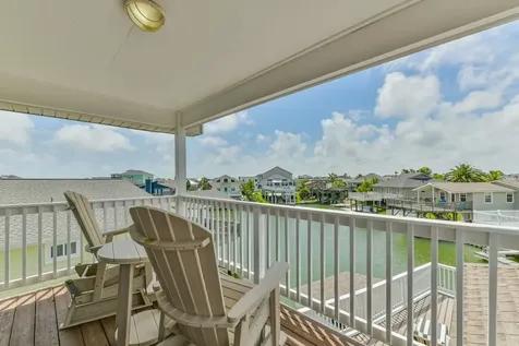 4319 Spanish Main Jamaica Beach TX 77554
