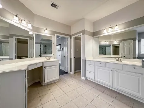 12805 Flat Creek Drive Pearland TX 77584