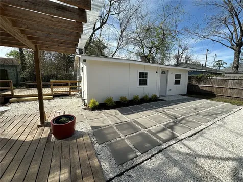4109 Edison Street Houston TX 77009