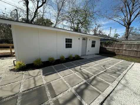 4109 Edison Street Houston TX 77009