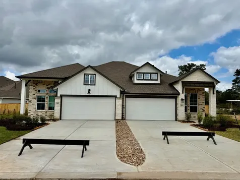 420 East Coralburst Loop Montgomery TX 77316