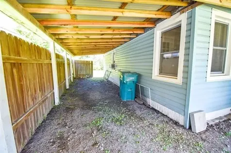 735 Highland Drive Beaumont TX 77705