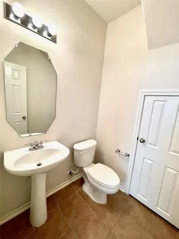 207 N Burberry Park Circle The Woodlands TX 77382