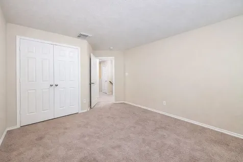 207 N Burberry Park Circle The Woodlands TX 77382