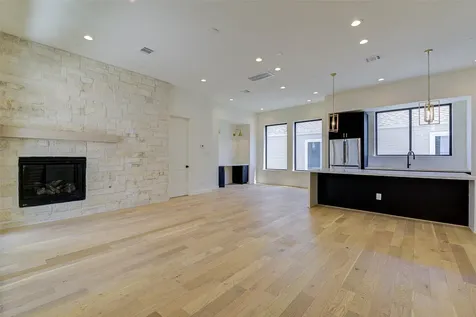 1803 Dunlavy Street Houston TX 77006