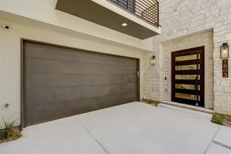 1803 Dunlavy Street Houston TX 77006
