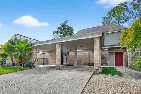 2810 Quail Hollow Drive Missouri City TX 77459