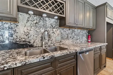 2810 Quail Hollow Drive Missouri City TX 77459
