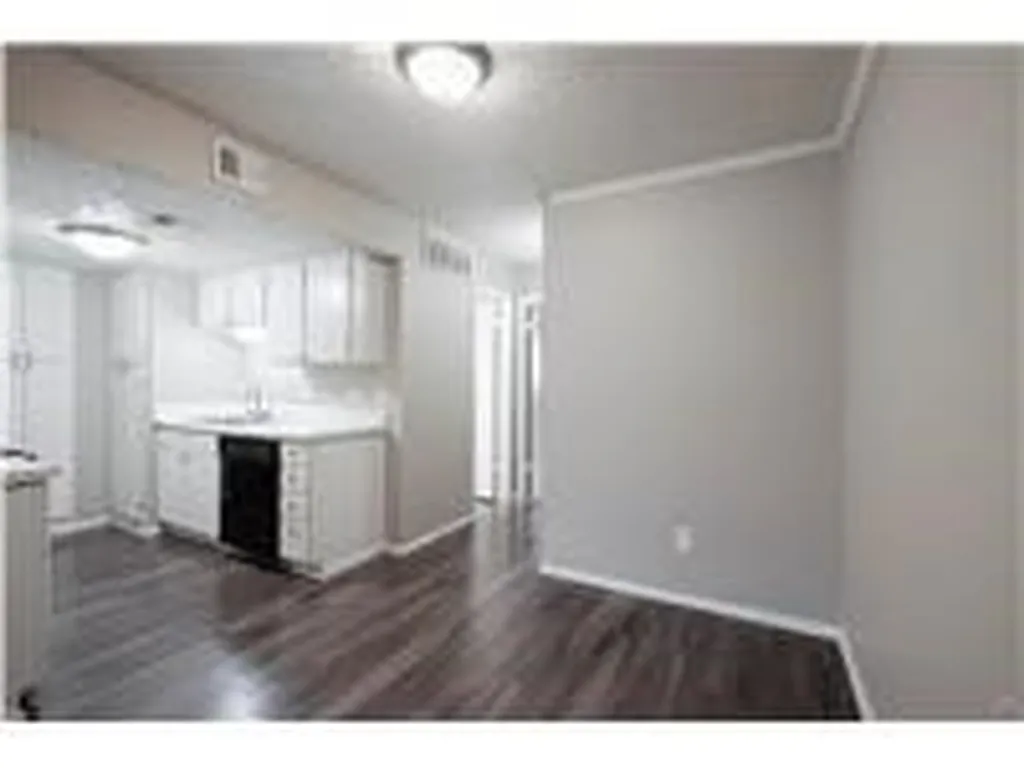 8100 N N Mopac Expressway 04-220 Austin TX 78759
