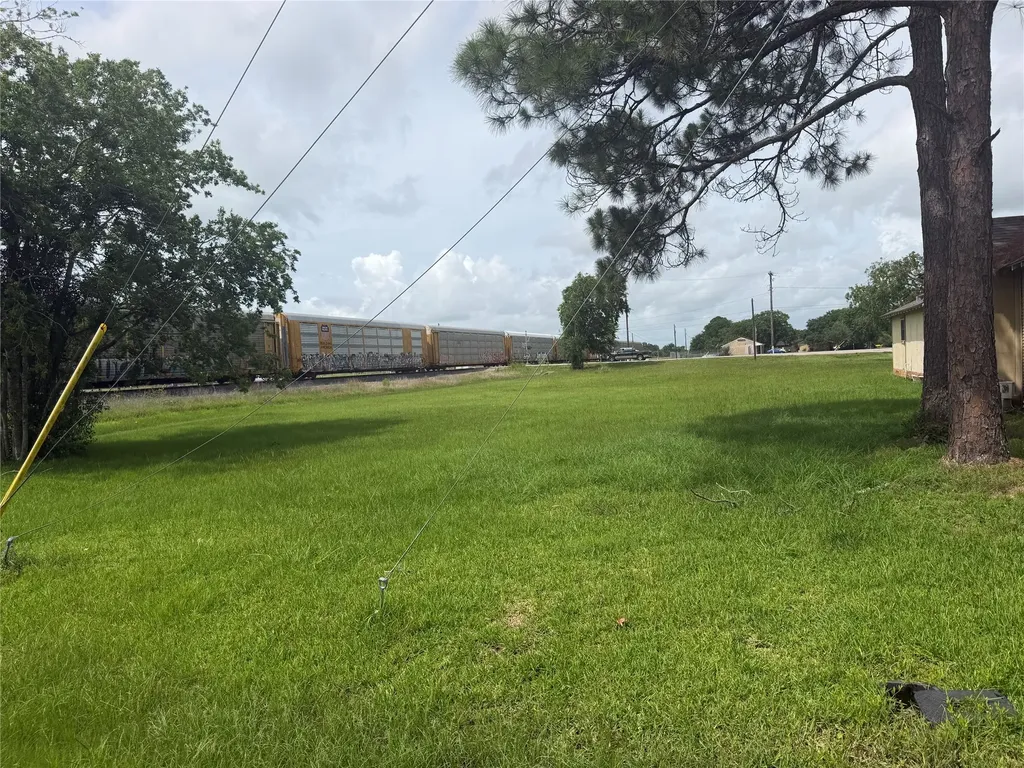 Lot 10 Guess Avenue Kendleton TX 77451