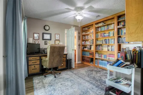 426 Brook Hollow Drive Huntsville TX 77340