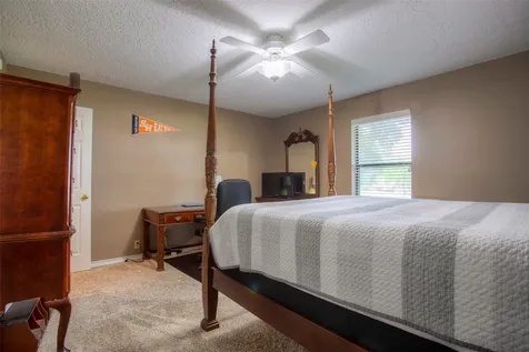 426 Brook Hollow Drive Huntsville TX 77340