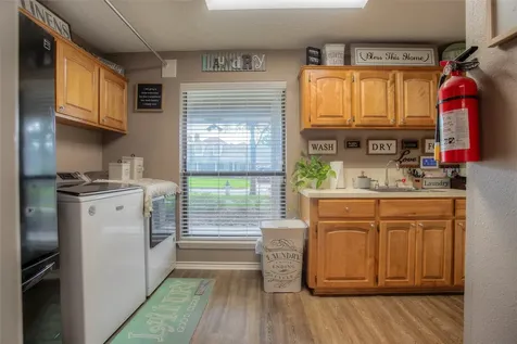 426 Brook Hollow Drive Huntsville TX 77340