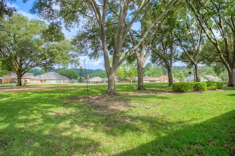 426 Brook Hollow Drive Huntsville TX 77340
