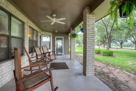 426 Brook Hollow Drive Huntsville TX 77340
