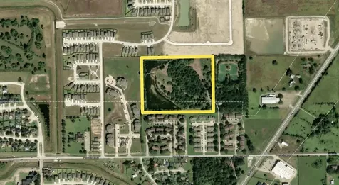 101 Julie K Lane Angleton TX 77515