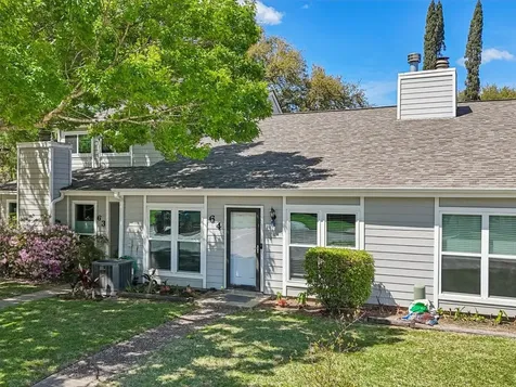 64 Hideaway Drive Friendswood TX 77546