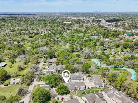64 Hideaway Drive Friendswood TX 77546