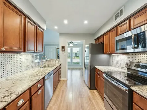 64 Hideaway Drive Friendswood TX 77546