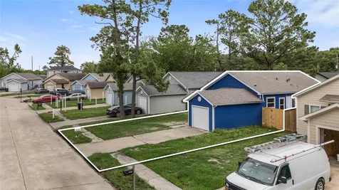 11938 Greenglen Drive Houston TX 77044