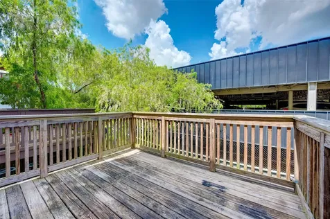 1729 Reinerman Street Houston TX 77007