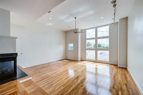 1729 Reinerman Street Houston TX 77007
