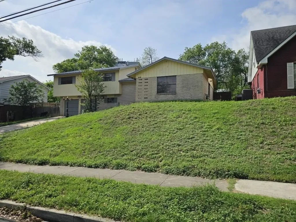 606 Barchester Drive San Antonio TX 78216