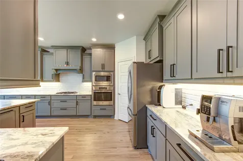 2415 Flowering Brook Lane Sugar Land TX 77479