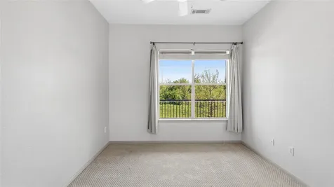 1441 East Street 202 Houston TX 77007