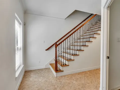 2540 Prospect Street B Houston TX 77004