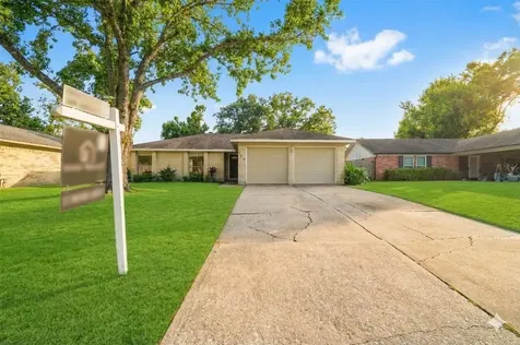 327 Windward Drive League City TX 77573