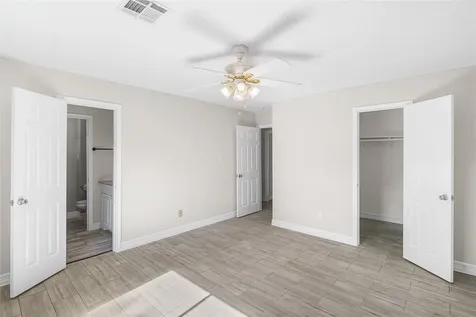 327 Windward Drive League City TX 77573