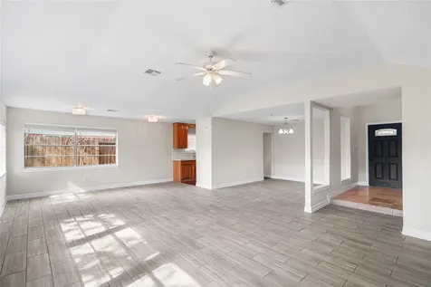 327 Windward Drive League City TX 77573