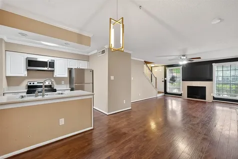 10615 Briar Forest Drive 802 Houston TX 77042