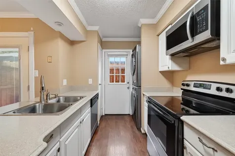 10615 Briar Forest Drive 802 Houston TX 77042