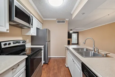 10615 Briar Forest Drive 802 Houston TX 77042