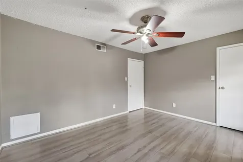 10615 Briar Forest Drive 802 Houston TX 77042