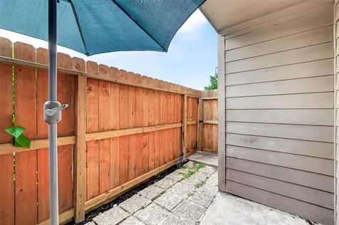 10615 Briar Forest Drive 802 Houston TX 77042