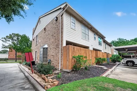 10615 Briar Forest Drive 802 Houston TX 77042