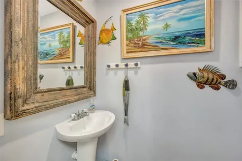 1303 Outrigger Tiki Island TX 77554
