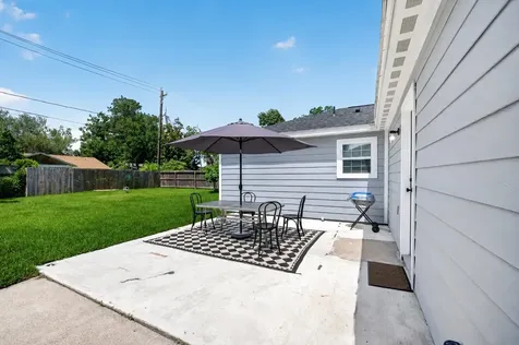 3319 Suiter Way Pasadena TX 77503