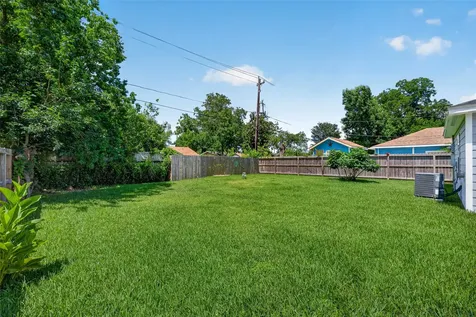 3319 Suiter Way Pasadena TX 77503