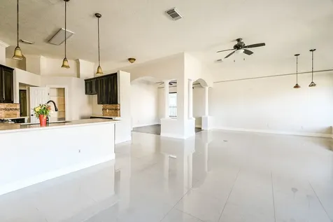 4111 Clubhollow Katy TX 77450
