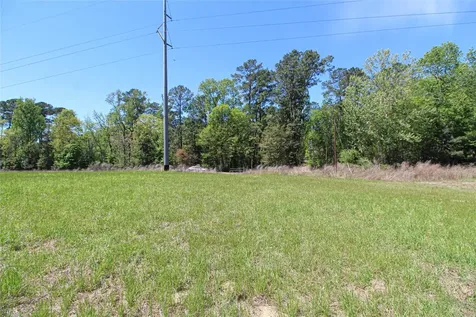 280-1 Waka Livingston TX 77351