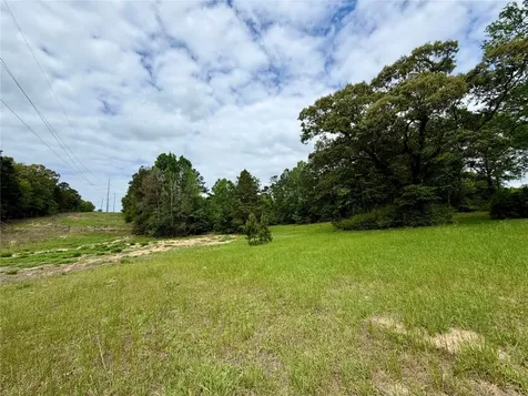 280-1 Waka Livingston TX 77351