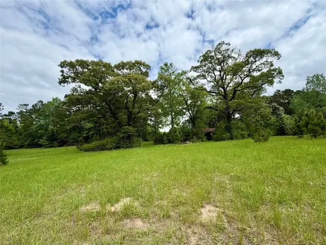 280-1 Waka Livingston TX 77351