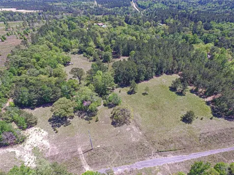 280-1 Waka Livingston TX 77351