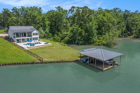111 Seagull Path Point Blank TX 77364